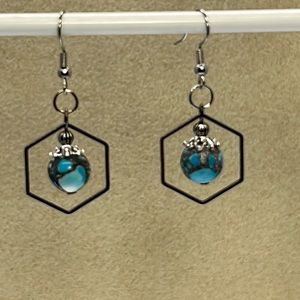 22081 Blue/Black Howlite Earrings